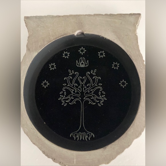 EUC Lord of the Rings Mina’s Tirith catch all sculpture from WETA - Picture 14 of 15